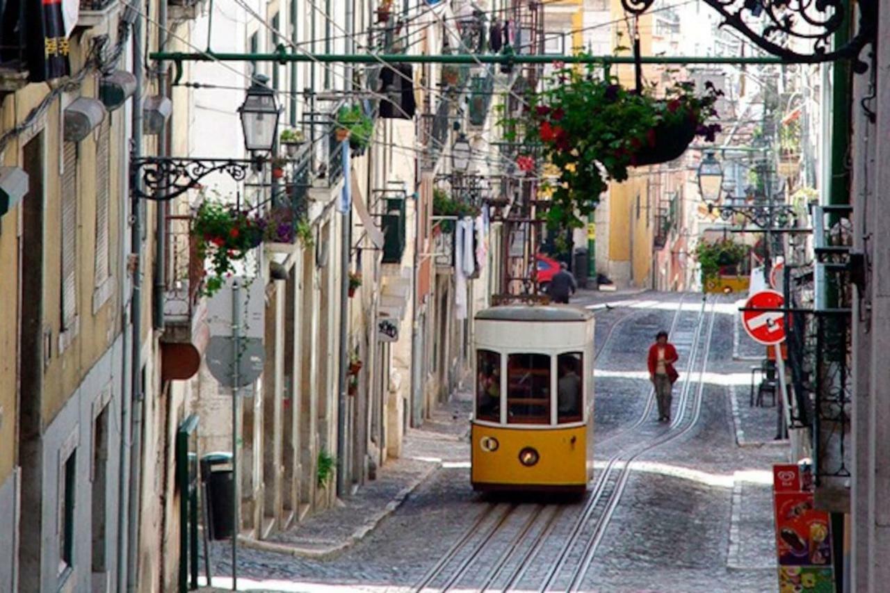 Ferienwohnung Calcada Do Combro Lissabon Exterior foto