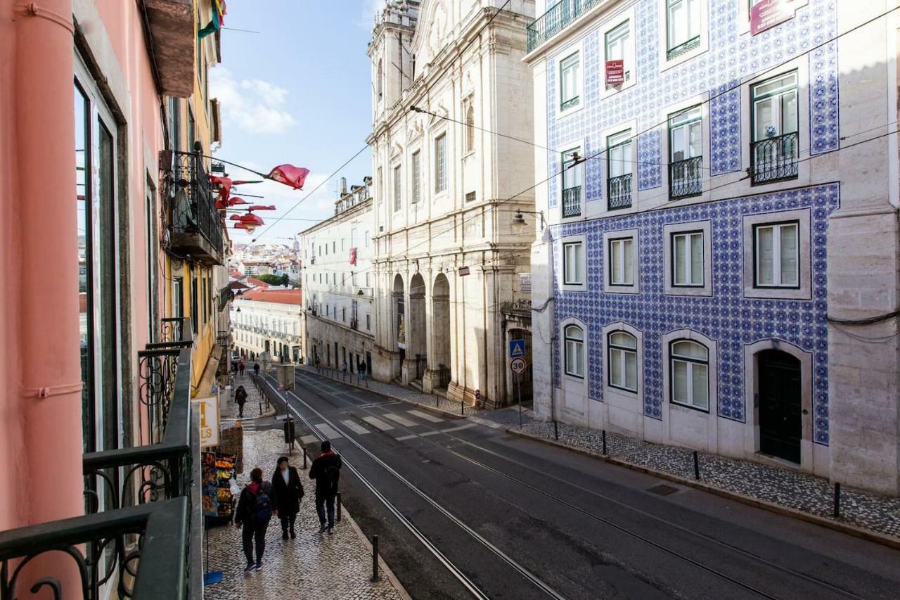 Ferienwohnung Calcada Do Combro Lissabon Exterior foto